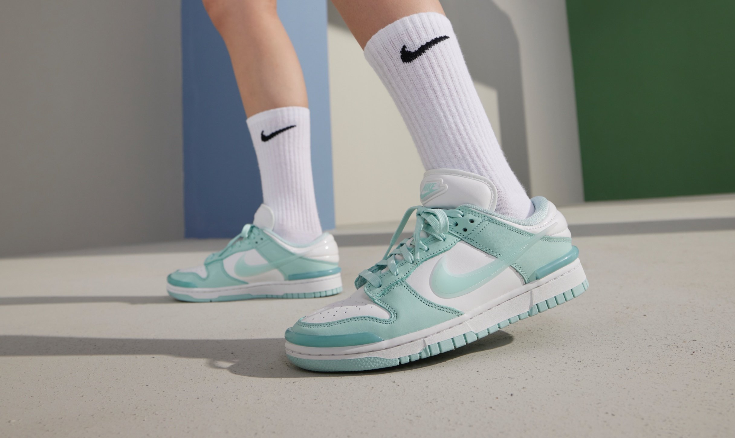 NIKE WMNS DUNK LOW TWIST 冰翡翠綠白DZ2794-101。太陽選物社| Yahoo