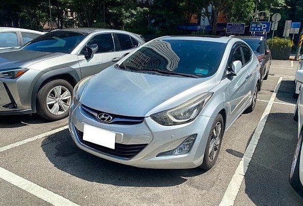 2016 Hyundai 現代 Elantra