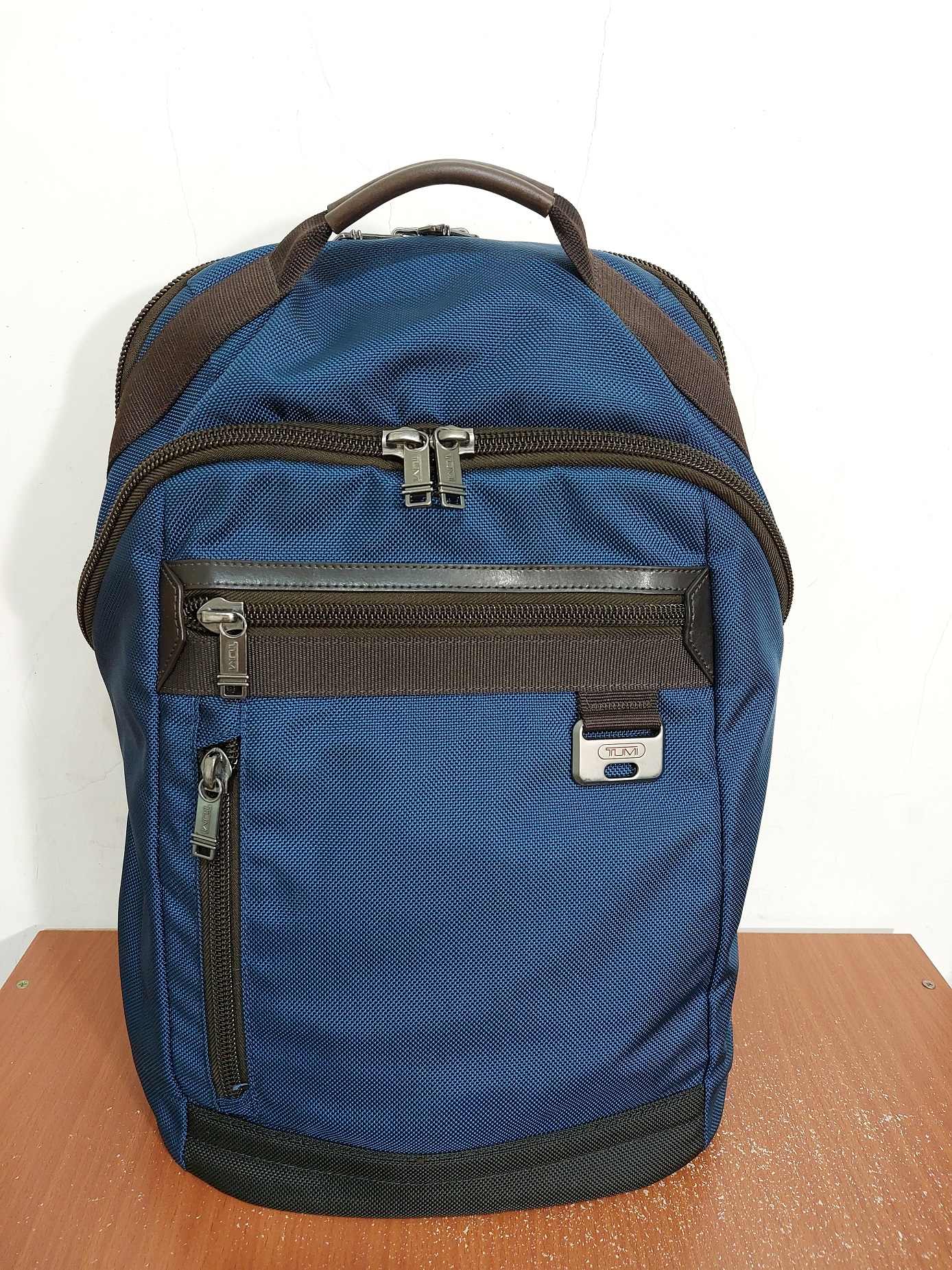 Tumi Bertona Travel Backpack 商務 英倫 紳士 旅行 筆電包 後背包 | Yahoo奇摩拍賣