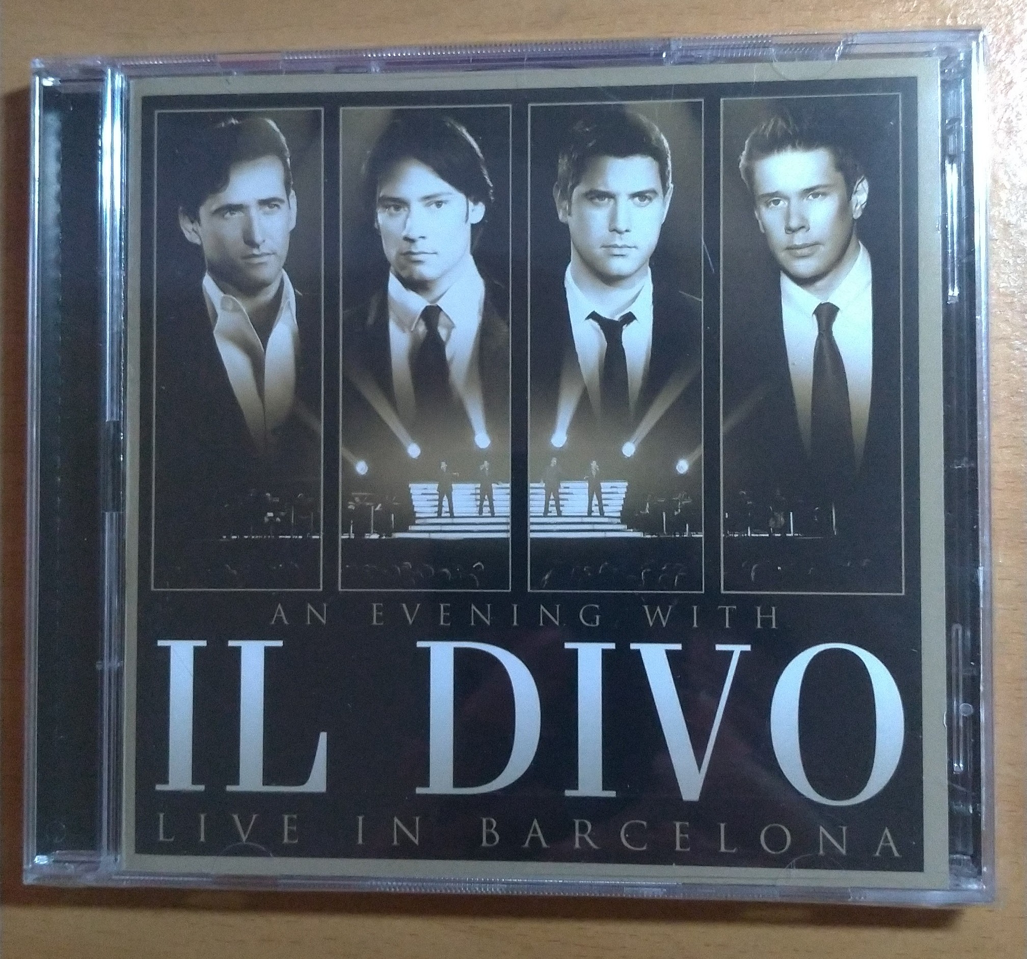 CD+DVD【歐版/新品】《Il Divo / An Evening LIVE IN BARCELONA》(2009)