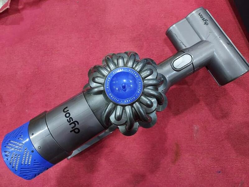 免運戴森Dyson V6 本體故障機+電池良好亮藍燈| Yahoo奇摩拍賣