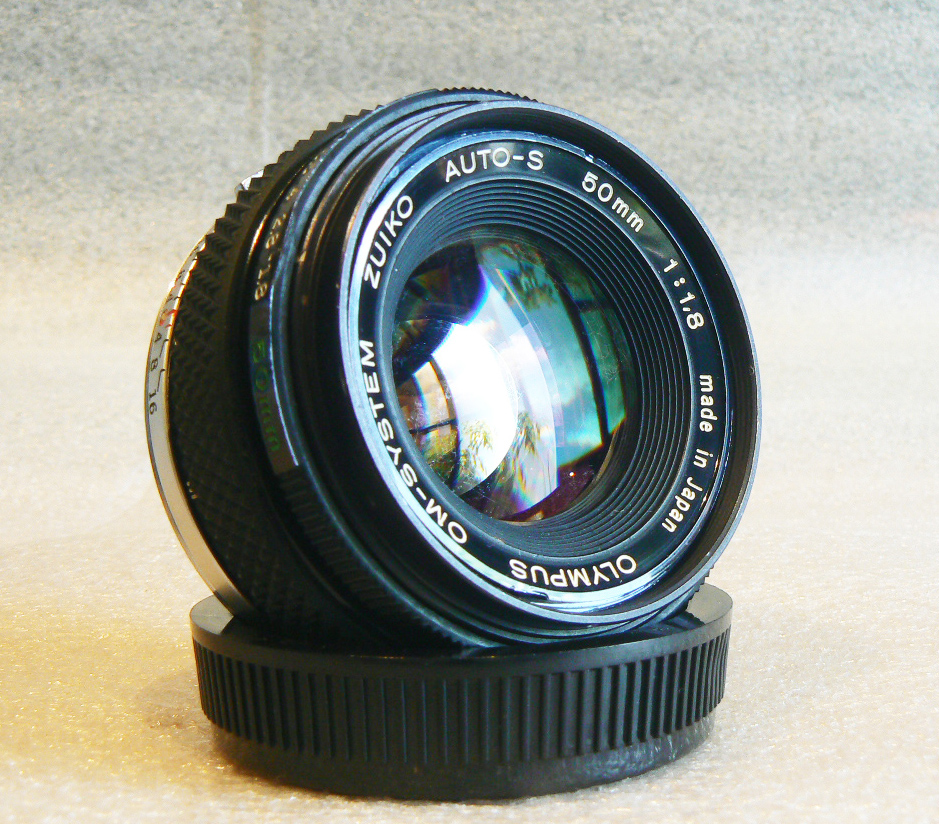 美品 OLYMPUS OM-1 + 50mm f 1.8 - フィルムカメラ