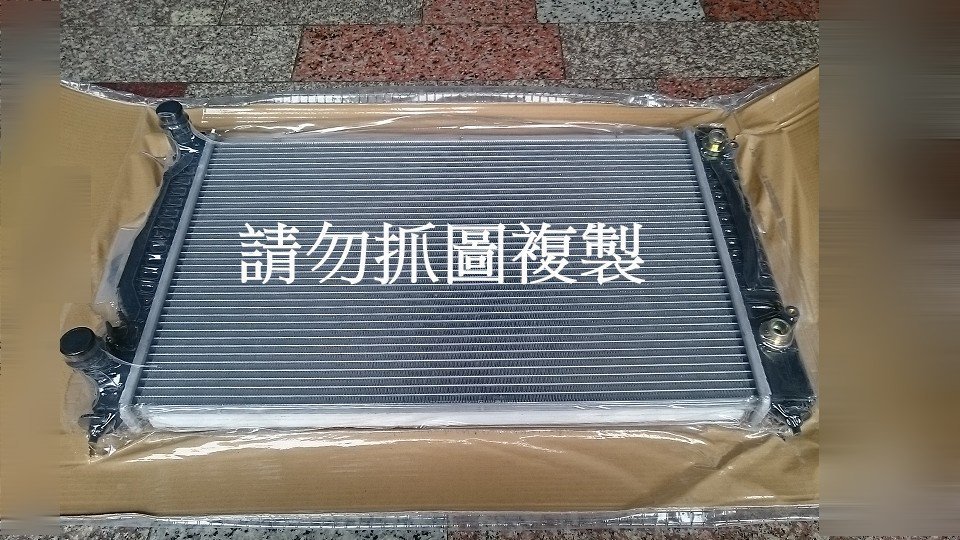 福斯 PASSAT 98-05 台製全新品 水箱 另有冷排 壓縮機 風扇 升降機 六角鎖 引擎腳 避震器 三角架 發電機