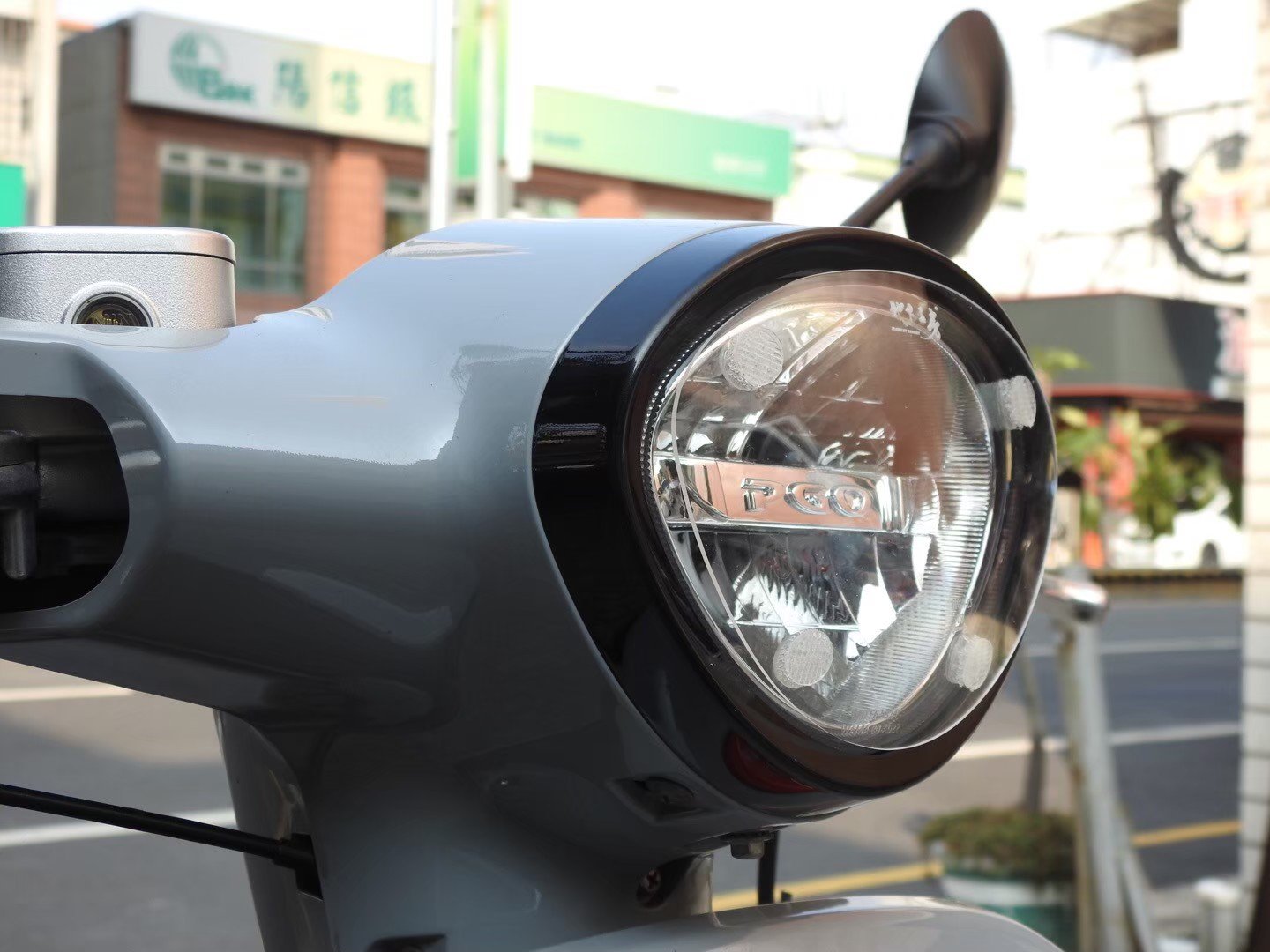 {板橋侑新車業}地下工房 偉士牌 Vespa 春天 125 Primavera 125 i-Get 專用護片 大燈護片