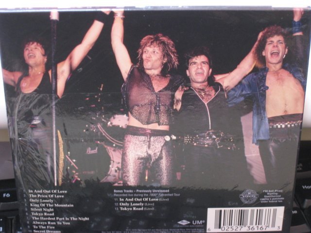 正版CD《邦喬飛》華氏7800度( 2010紀念盤)／ Bon Jovi 7800 Fahrenheit