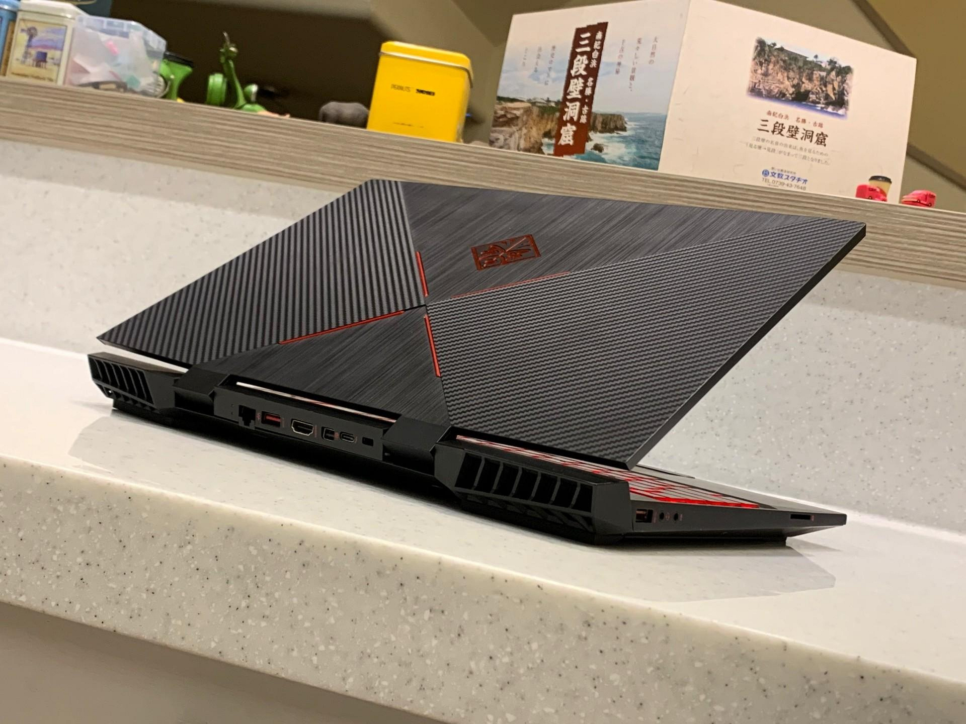 HP OMEN 電競筆電 i7-8750H / 16G / SSD 256G + HDD 1T / RTX2060 6G