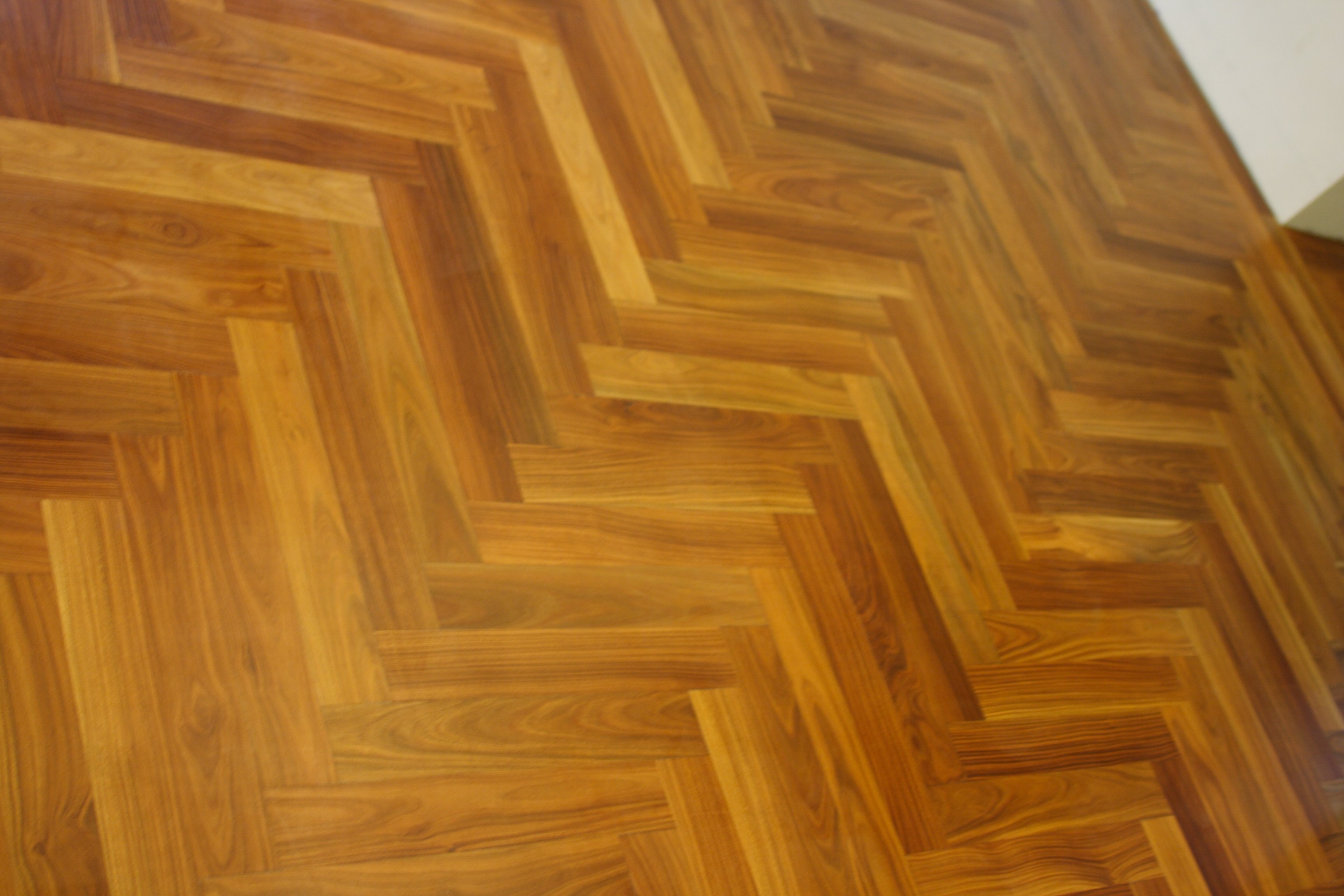 玉檀香 綠檀 實木地板 拼花地板 平口地板 人字型