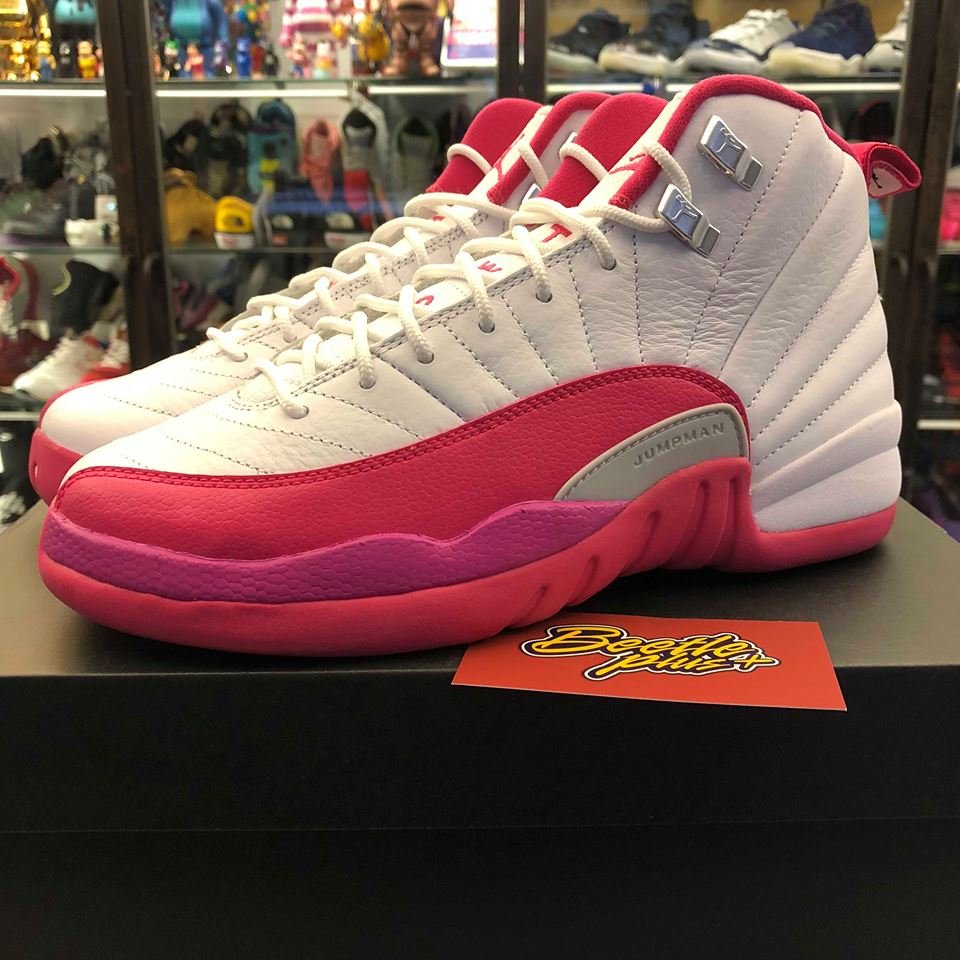 女鞋BEETLE NIKE AIR JORDAN 12 RETRO GS 白粉紅情人節510815-109 24