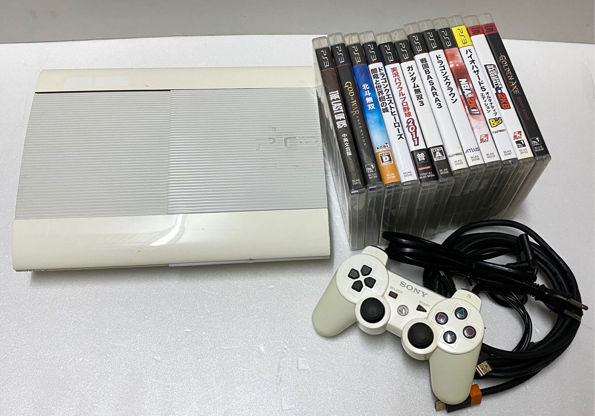 Sony PlayStation 3 PS3 250GB 白色主機（CECH-4007B)、原廠無線手把*1