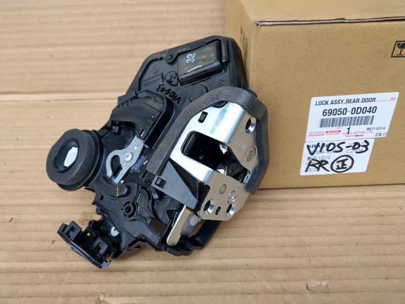 TSY 正廠 VIOS 03-13 WISH 04-09 CAMRY 02-05 六角鎖 含中控馬達 車門中控鎖