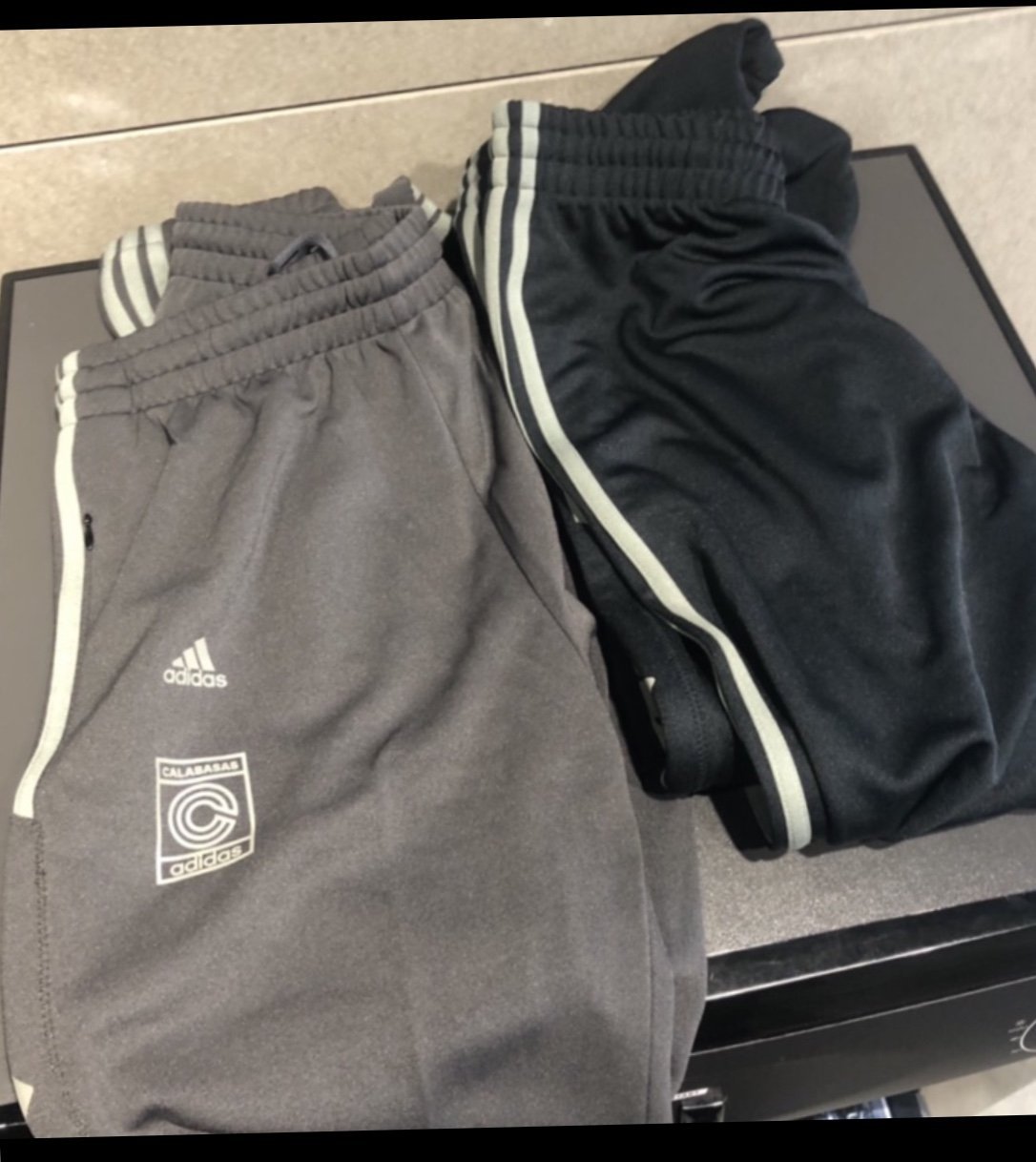 全新正品ADIDAS YEEZY CALABASAS TRACK PANT 縮口褲台灣公司貨| Yahoo