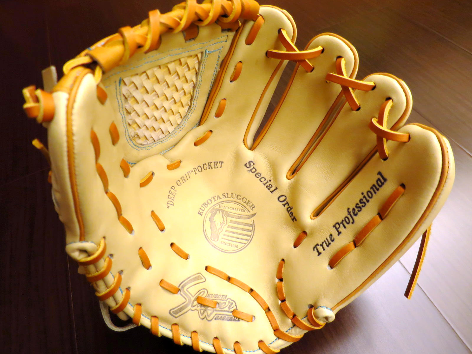 圓圓小舖}全新日製久保田Kubota slugger special order棒壘球手套特別 