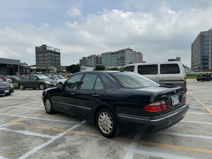 2001 M-Benz 賓士 E-class