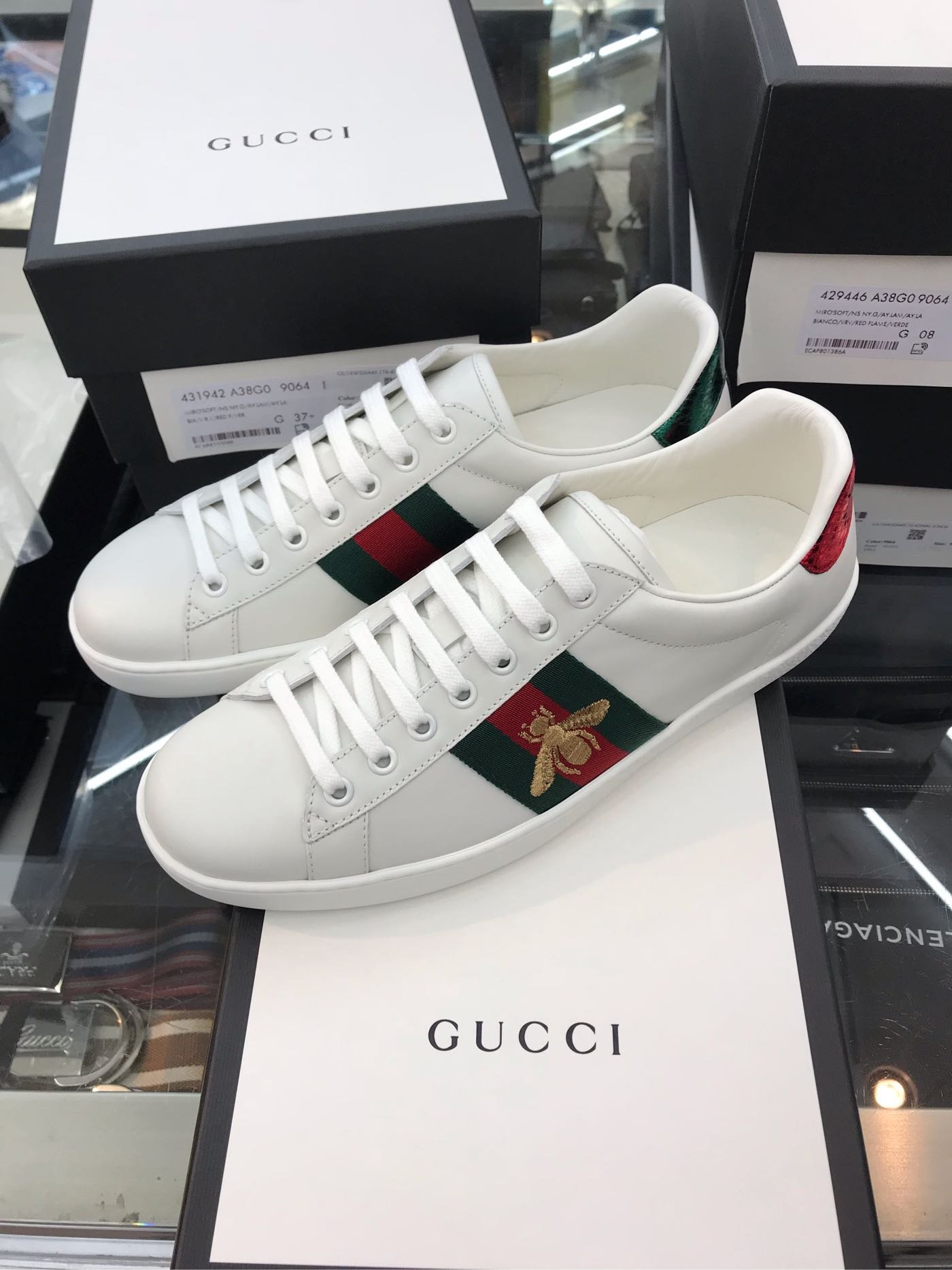 Gucci 男女同款 經典 刺繡蜜蜂 小白鞋 休閒鞋 全新正品 男裝 男鞋 歐洲精品 | Yahoo奇摩拍賣