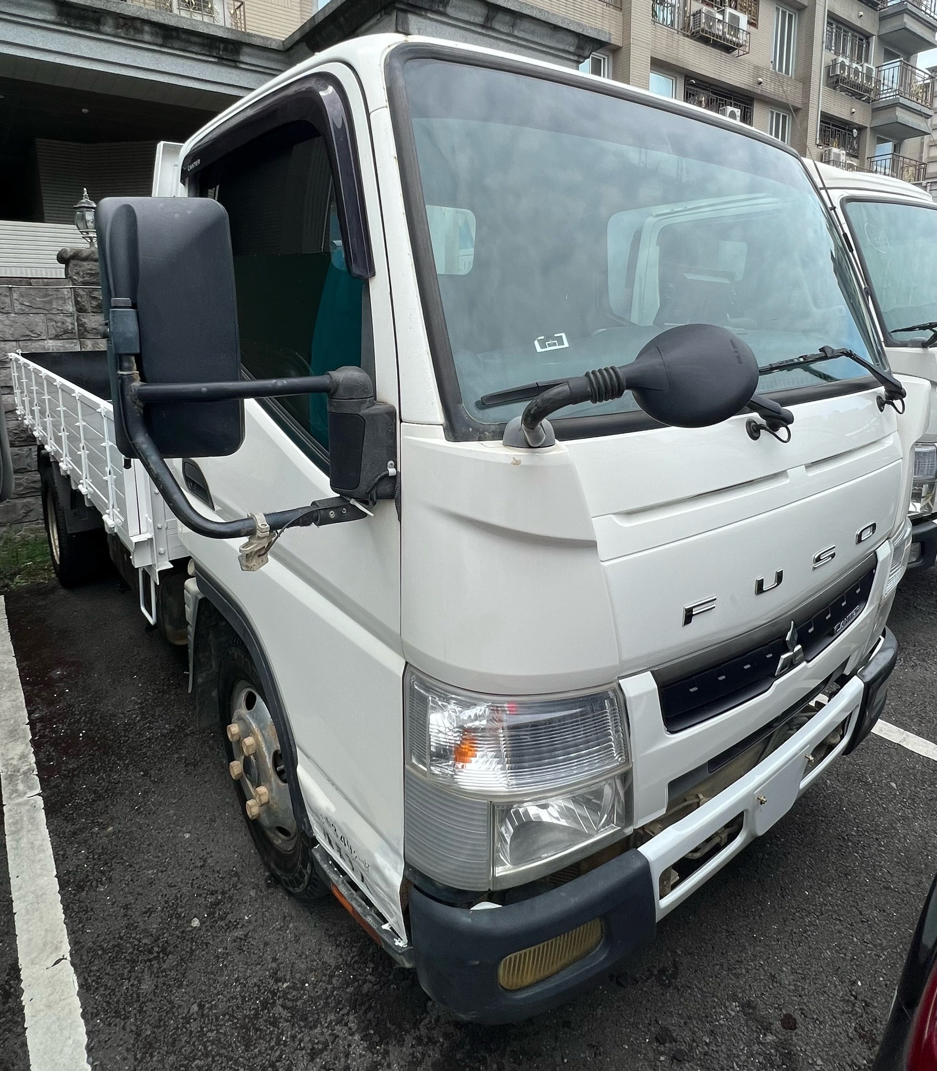 2018 Mitsubishi 三菱 商用車