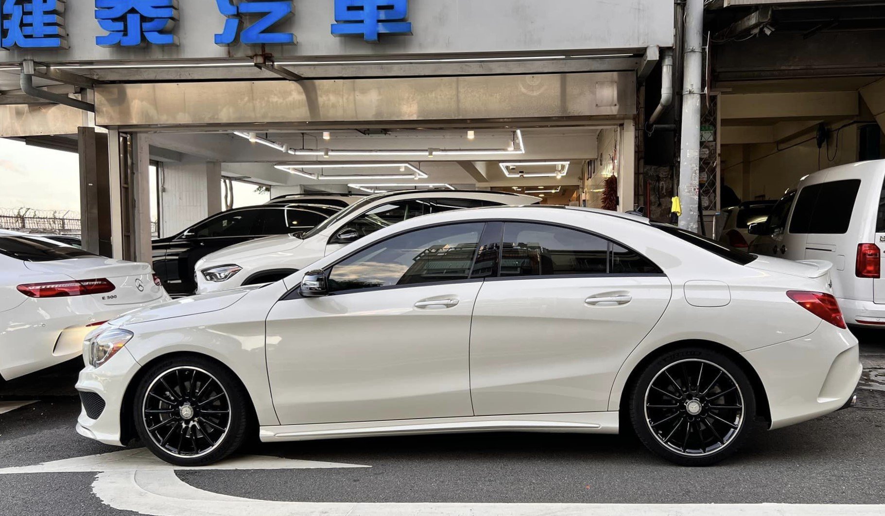 2016 M-Benz 賓士 Cla-class