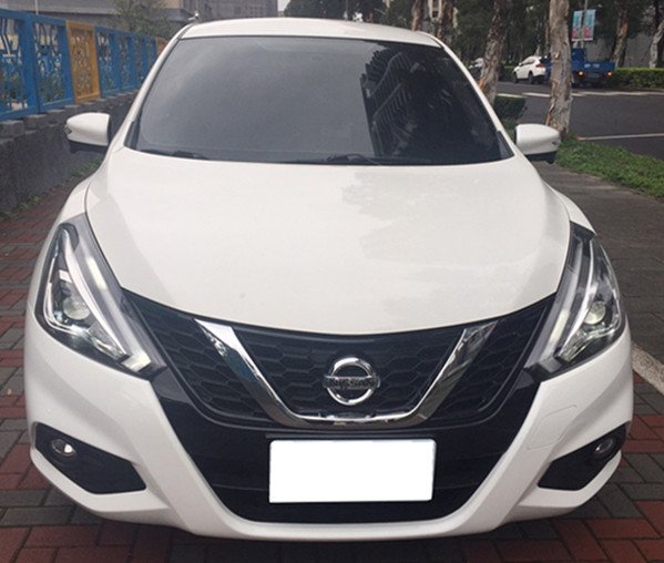 2018 Nissan 日產 Tiida 5d