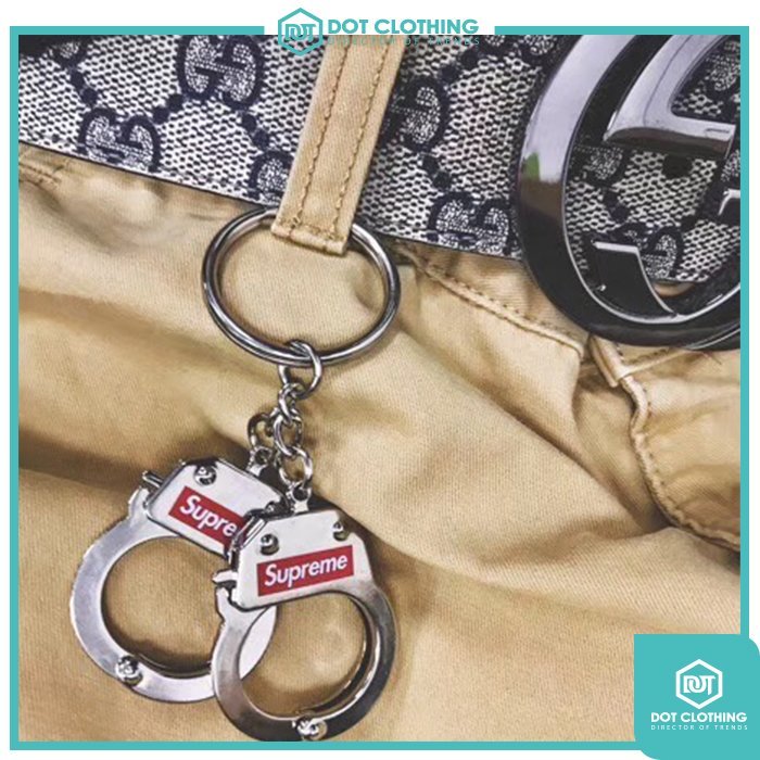 DOT聚點SUPREME HANDCUFFS KEYCHAIN 迷你手銬鑰匙圈BOX LOGO 銀色現貨