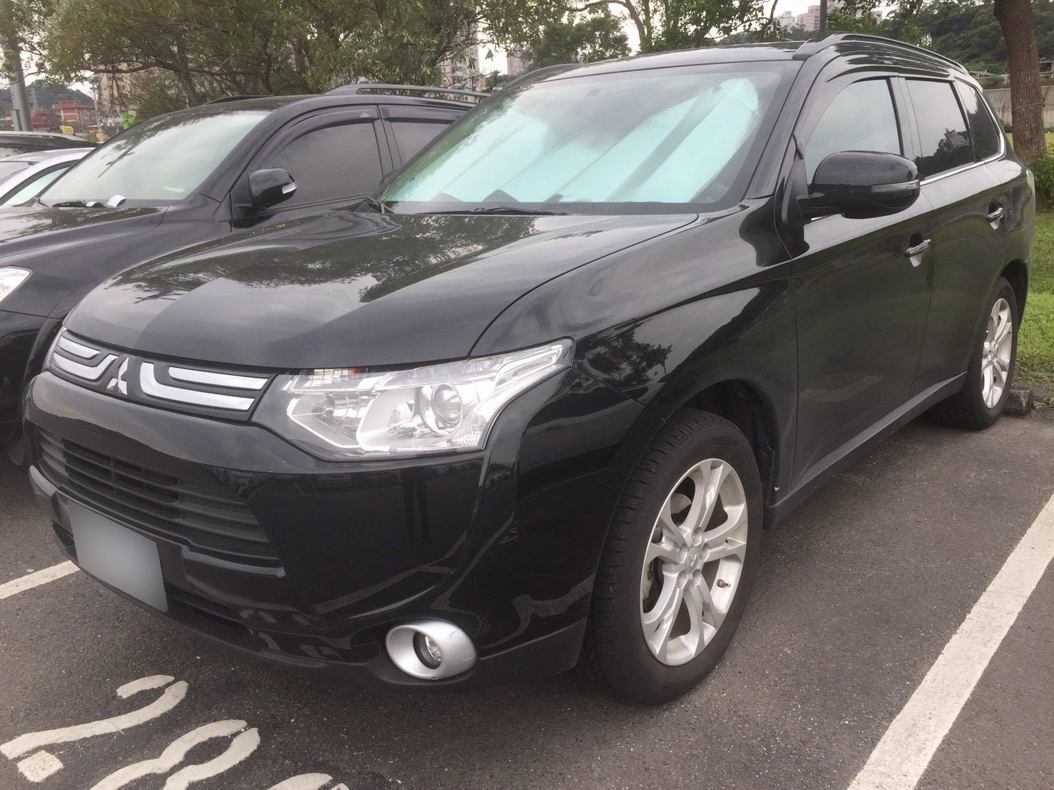 2014 Mitsubishi 三菱 Outlander