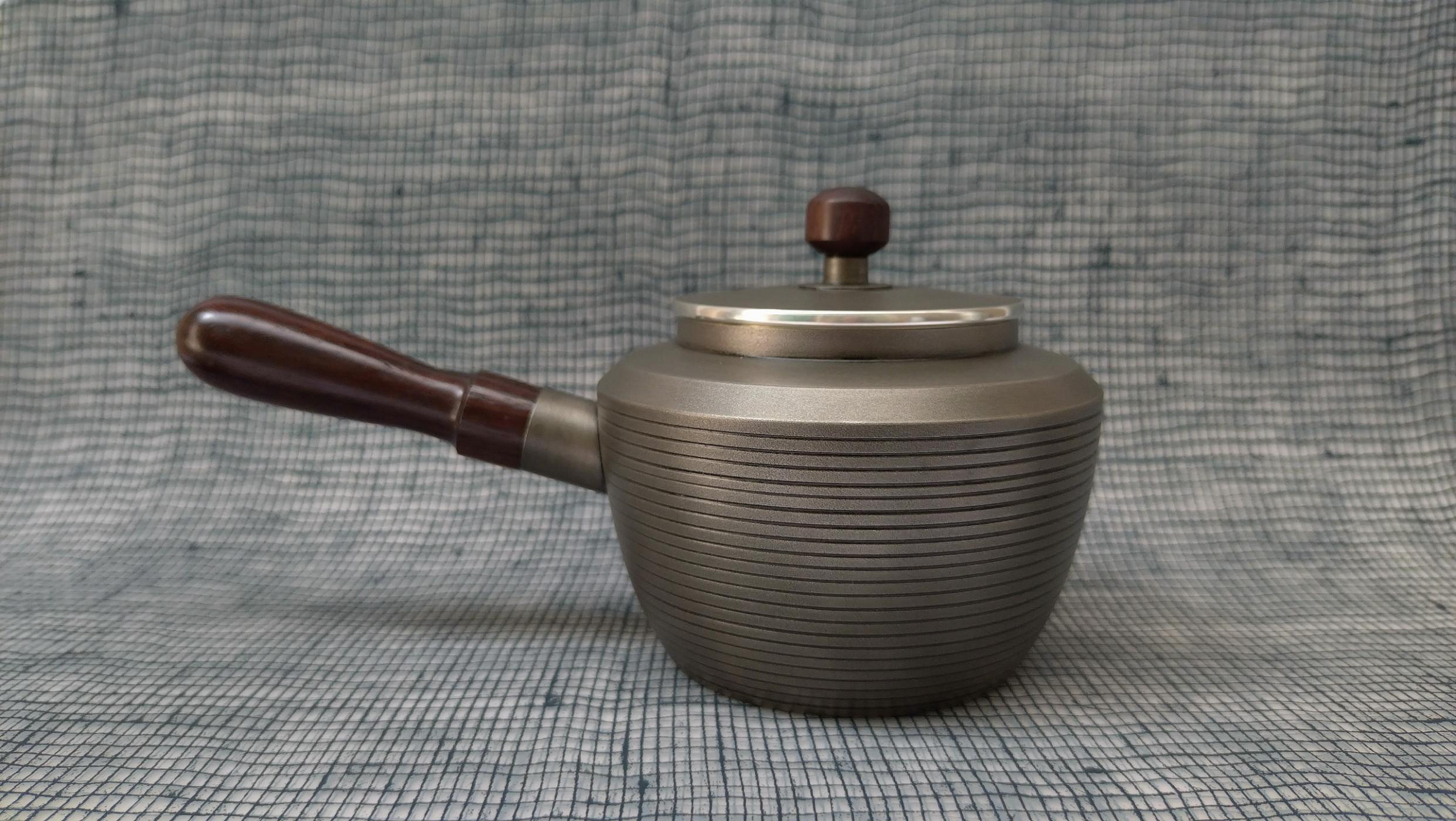 精美日本側把錫茶壺，日本大阪煙波浪華傳統手作錫器，約250cc，非水貨 