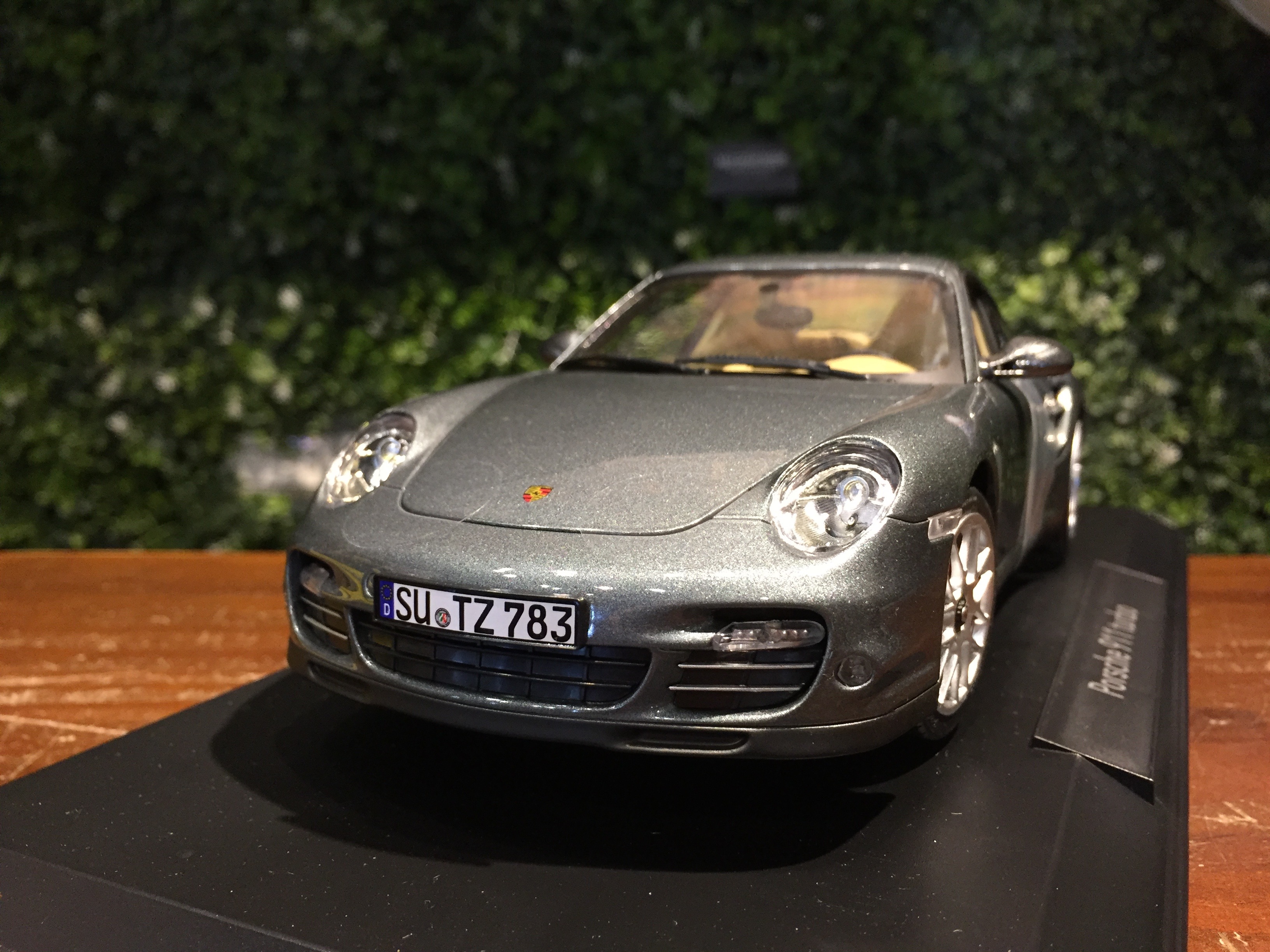 1/18 Norev Porsche 911 (997) Turbo 2010 Grey 187623【MGM】 | Yahoo