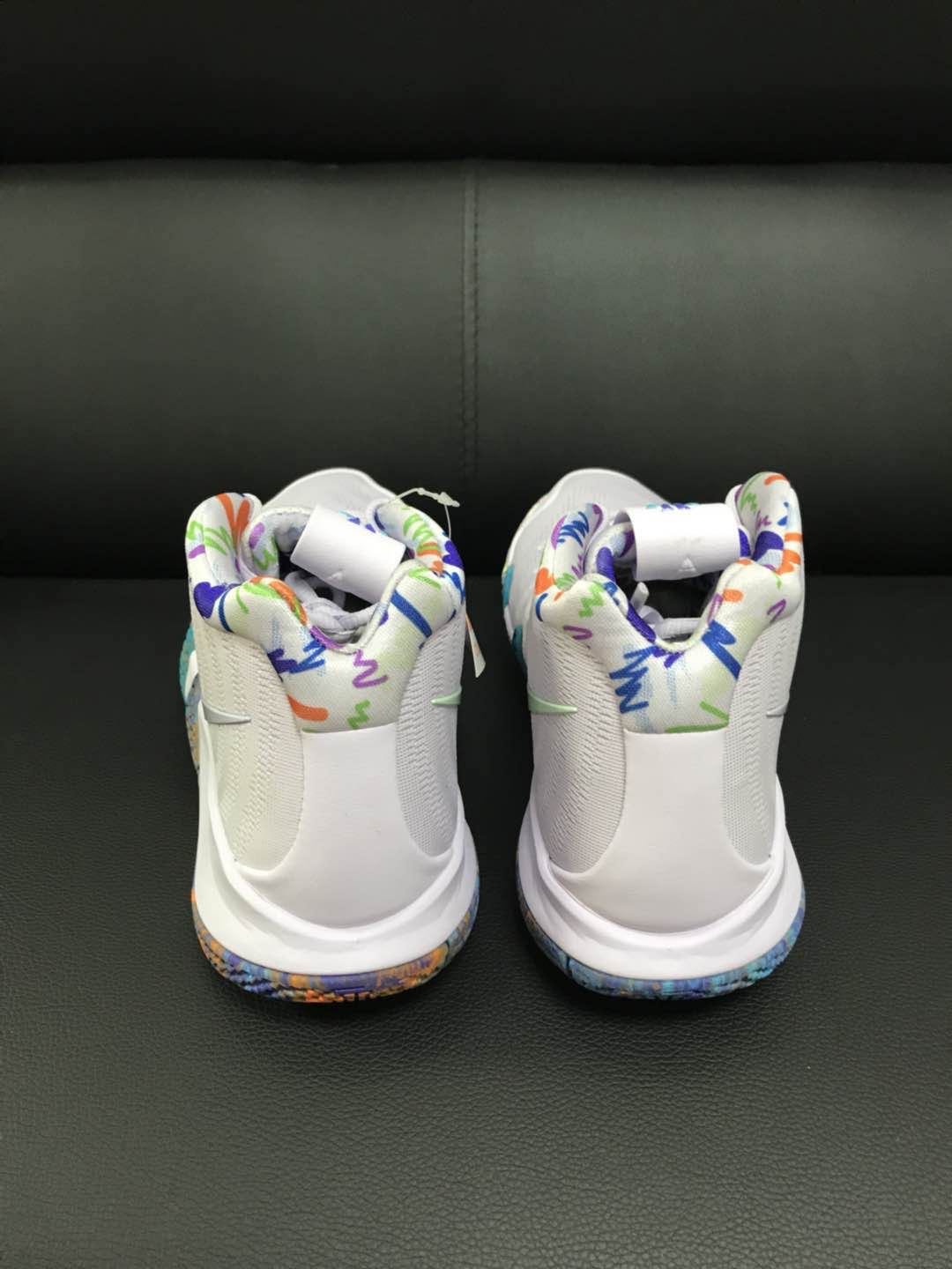 Nike Kyrie 4 欧文4 90s 复活節彩蛋德鲁大叔943807-902 | Yahoo奇摩拍賣