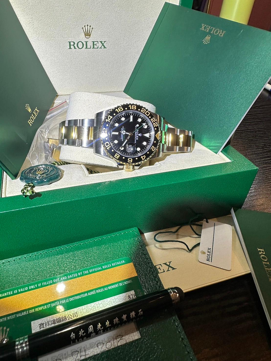 98新 停產前末代 正龍頭2018年大全配 台灣保卡 公司貨 ROLEX 116713LN GMT腕錶 半金黑水鬼