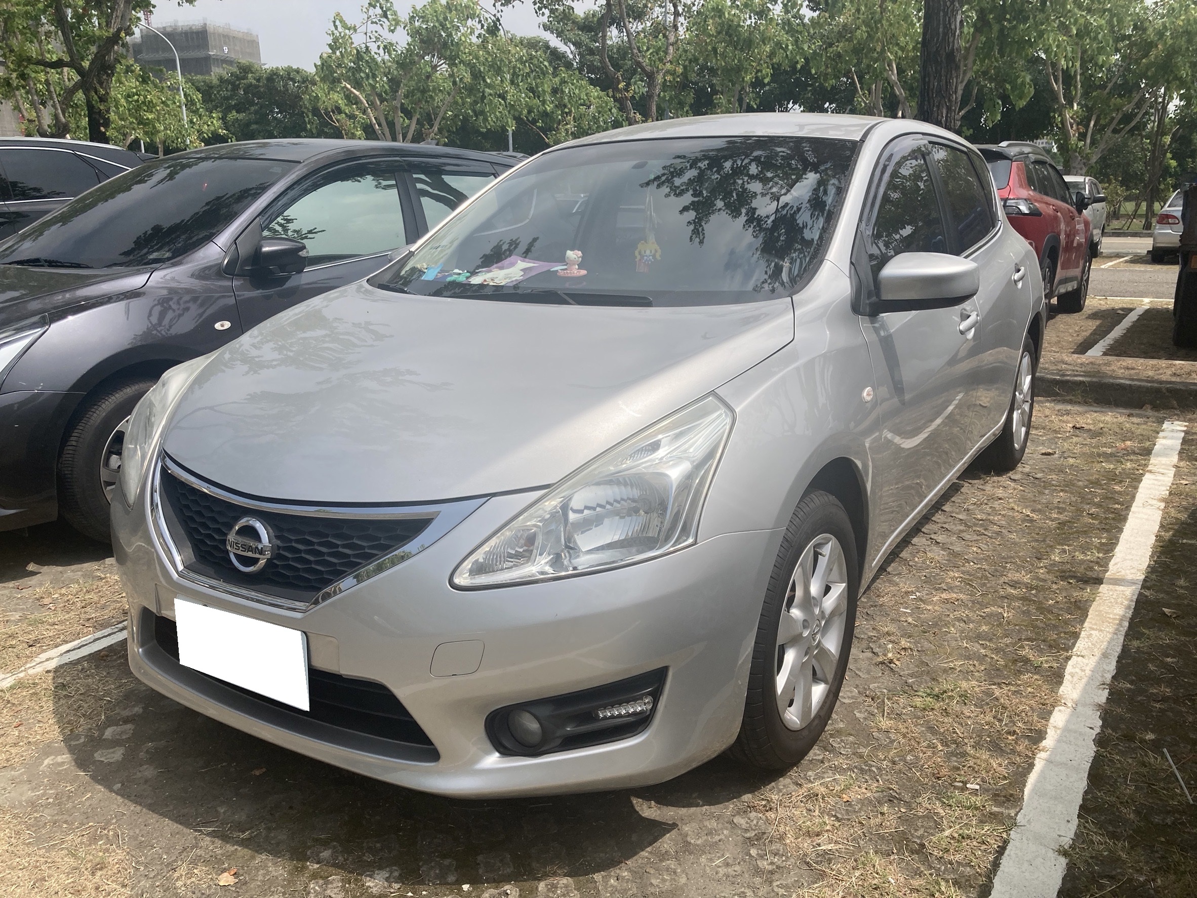 2013 Nissan 日產 Tiida 5d