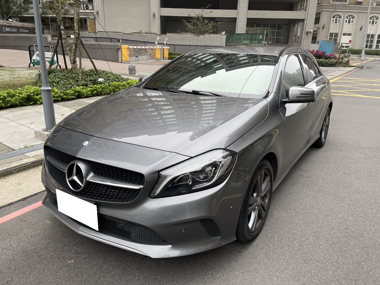 2017 M-Benz 賓士 A-class