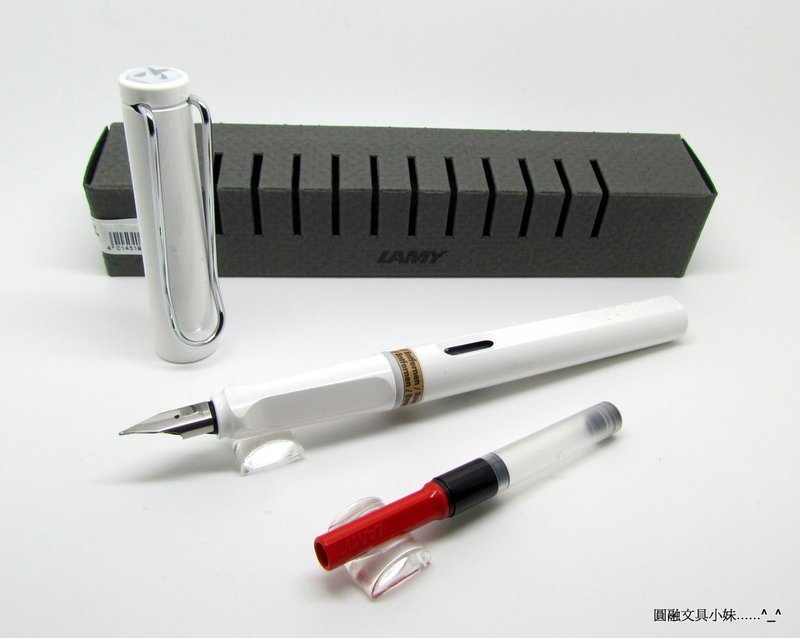 圓融文具小妹 德國lamy 狩獵系列鋼筆亮面白ef F M尖附吸墨器卡水一支 19 Yahoo奇摩拍賣