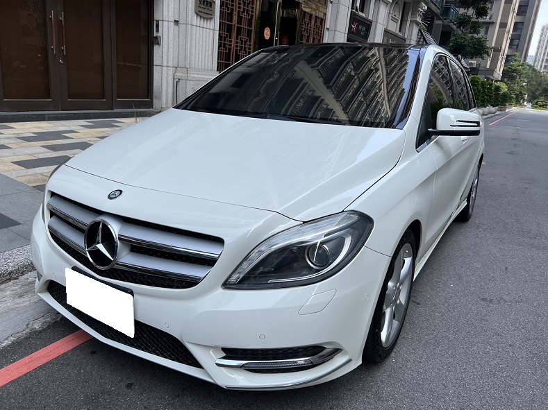 2014 M-Benz 賓士 B-class