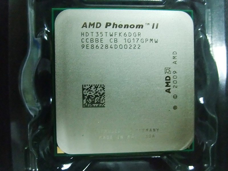 Amd phenom tm ii x6 processor