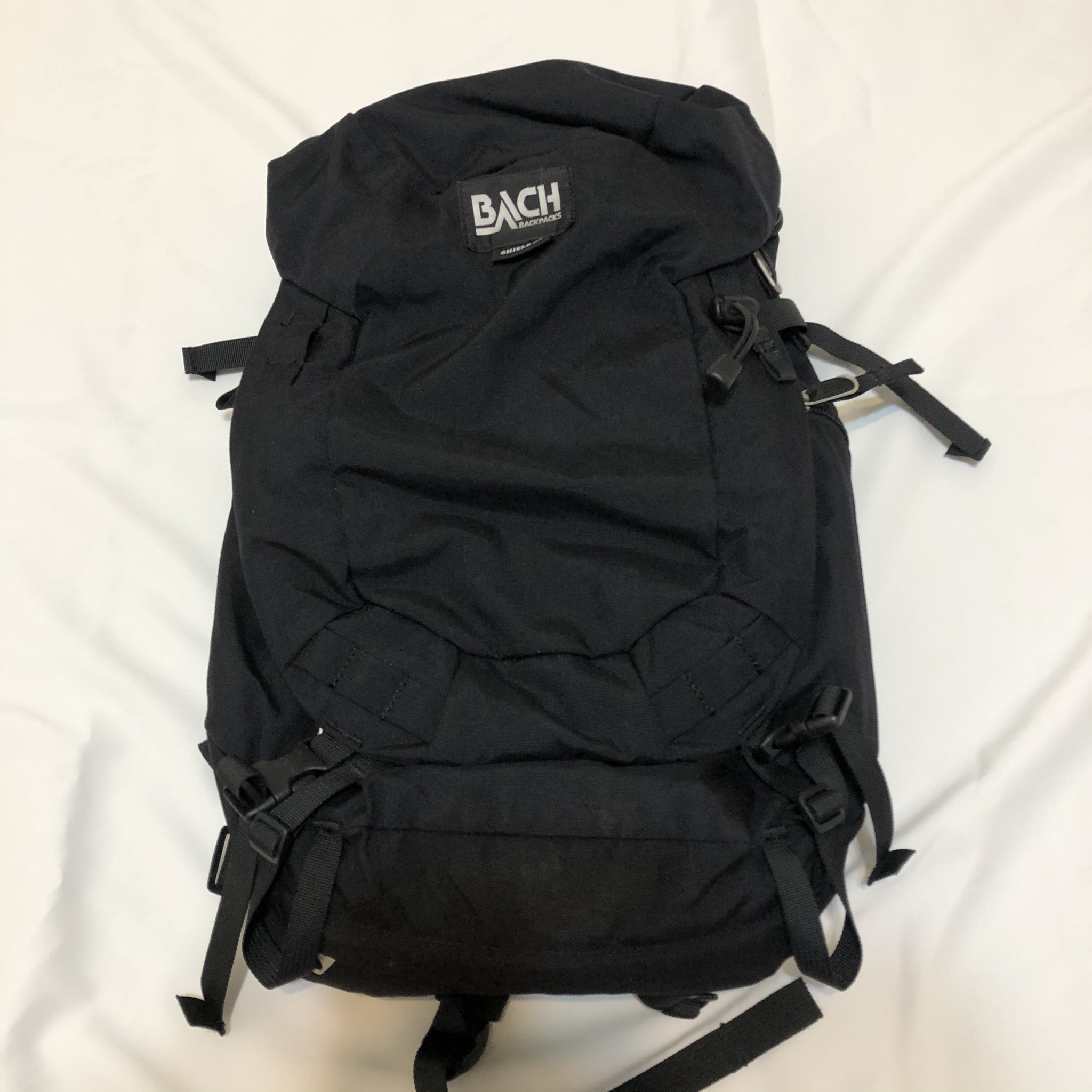 BACH shield 22 backpack 後背包黑日本帶回旅行登山戶外機能| Yahoo