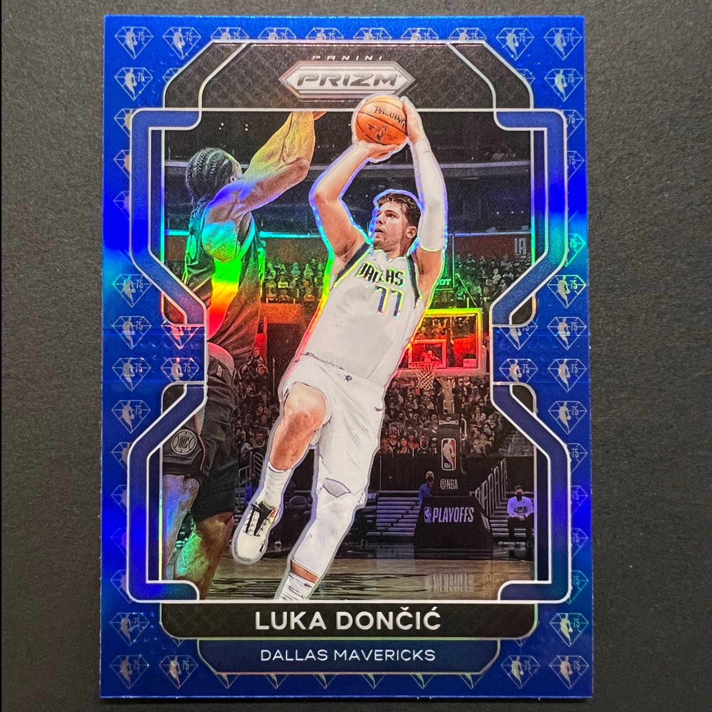 LUKA DONCIC 75th ANNIVERSARY DIAMOND BLUE PRIZM 2021-22 PANINI