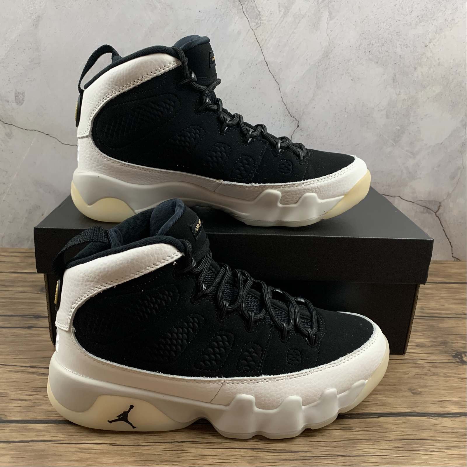 復刻造型，重塑升級NIKE AIR JORDAN 9 RETRO All STAR版黑白金302370