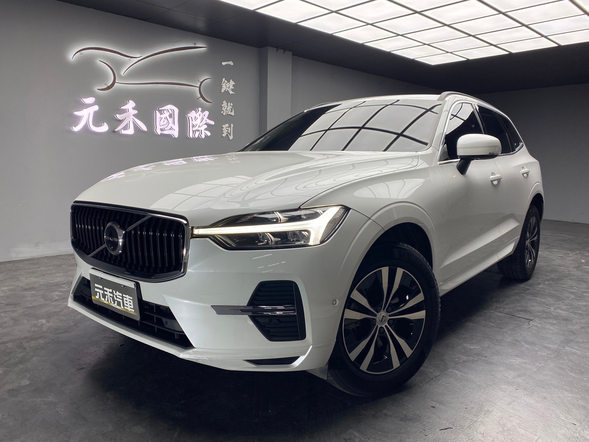 2022 Volvo 富豪 Xc60