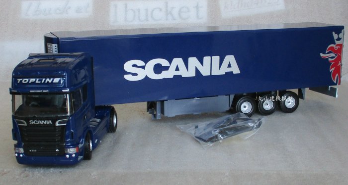 [丸山建機模型店]---SCANIA R730 藍色二軸車頭+藍色三軸貨櫃車 1/50 模型