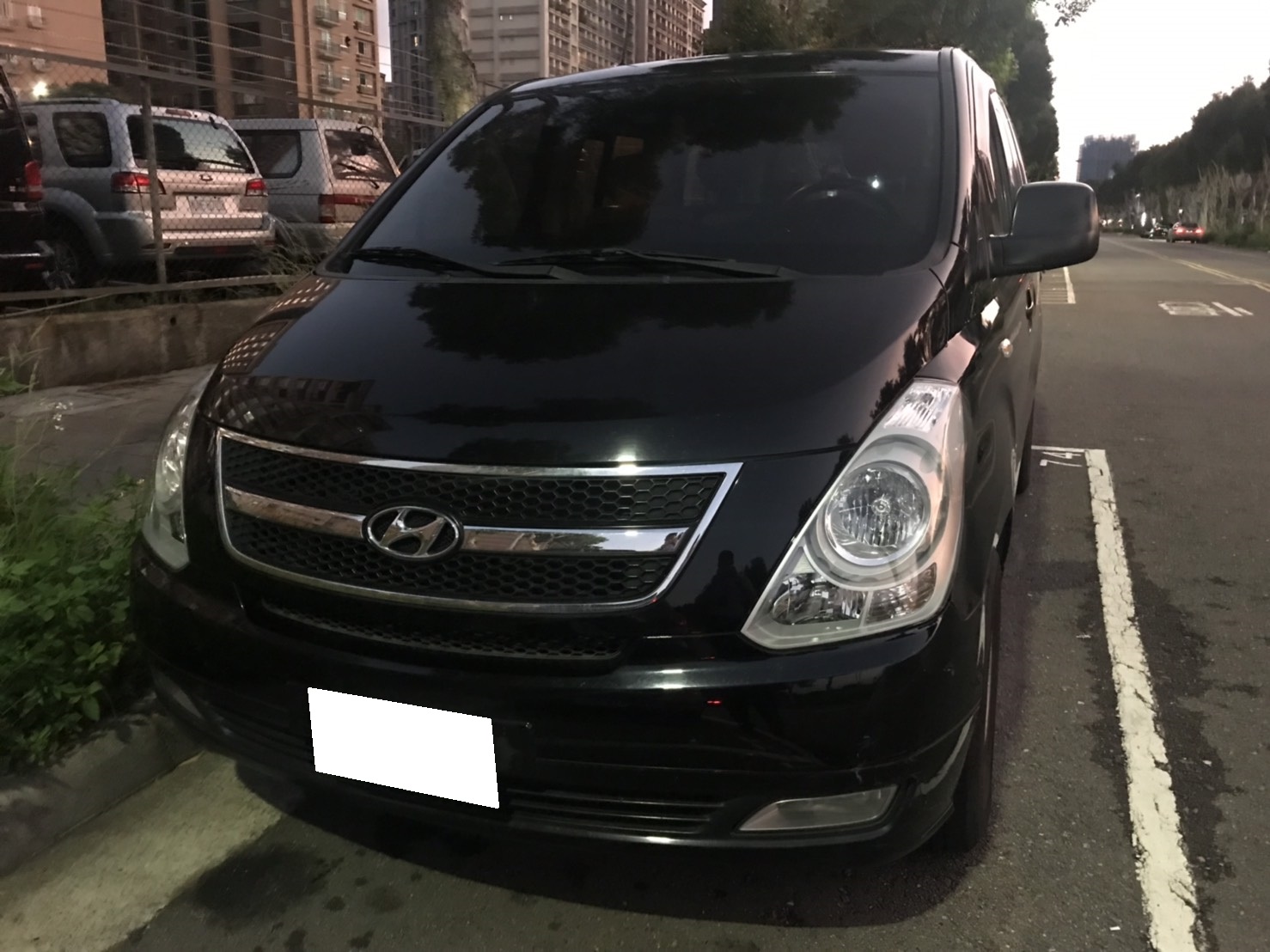 2014 Hyundai 現代 Grand starex