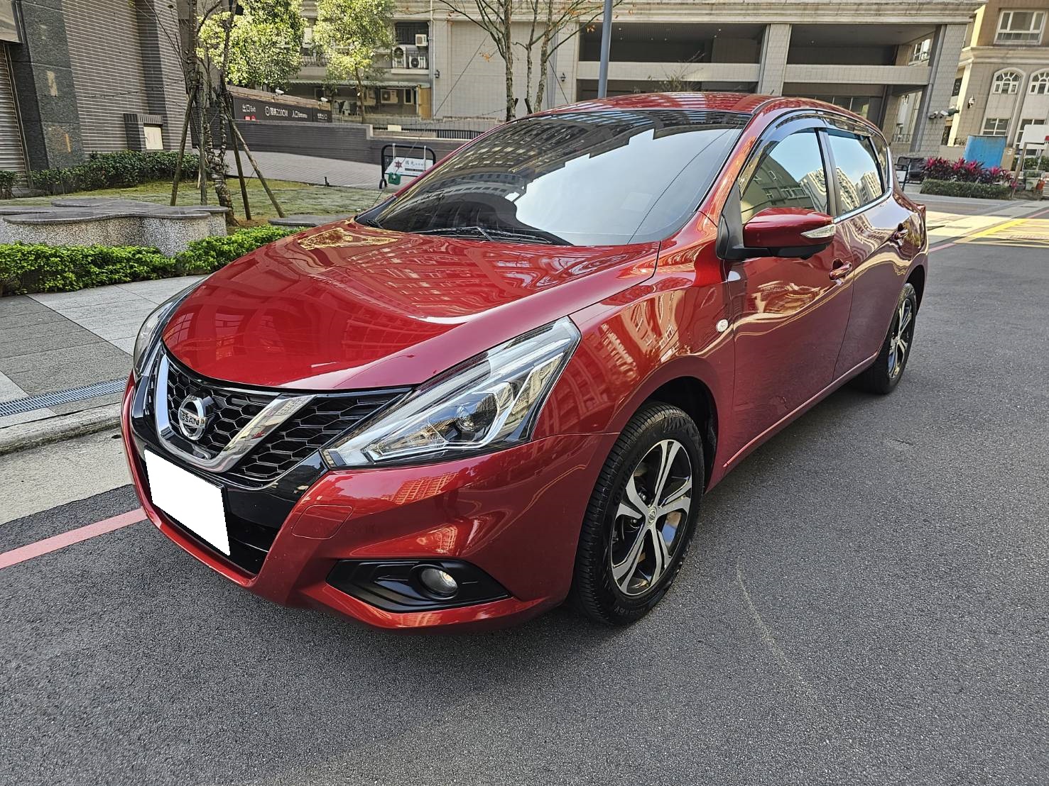 2018 Nissan 日產 Tiida 5d