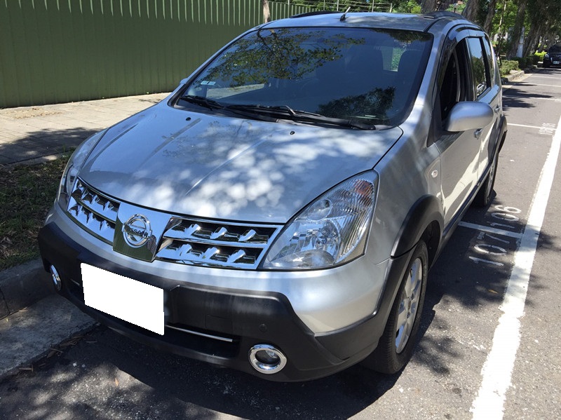 2011 Nissan 日產 Livina