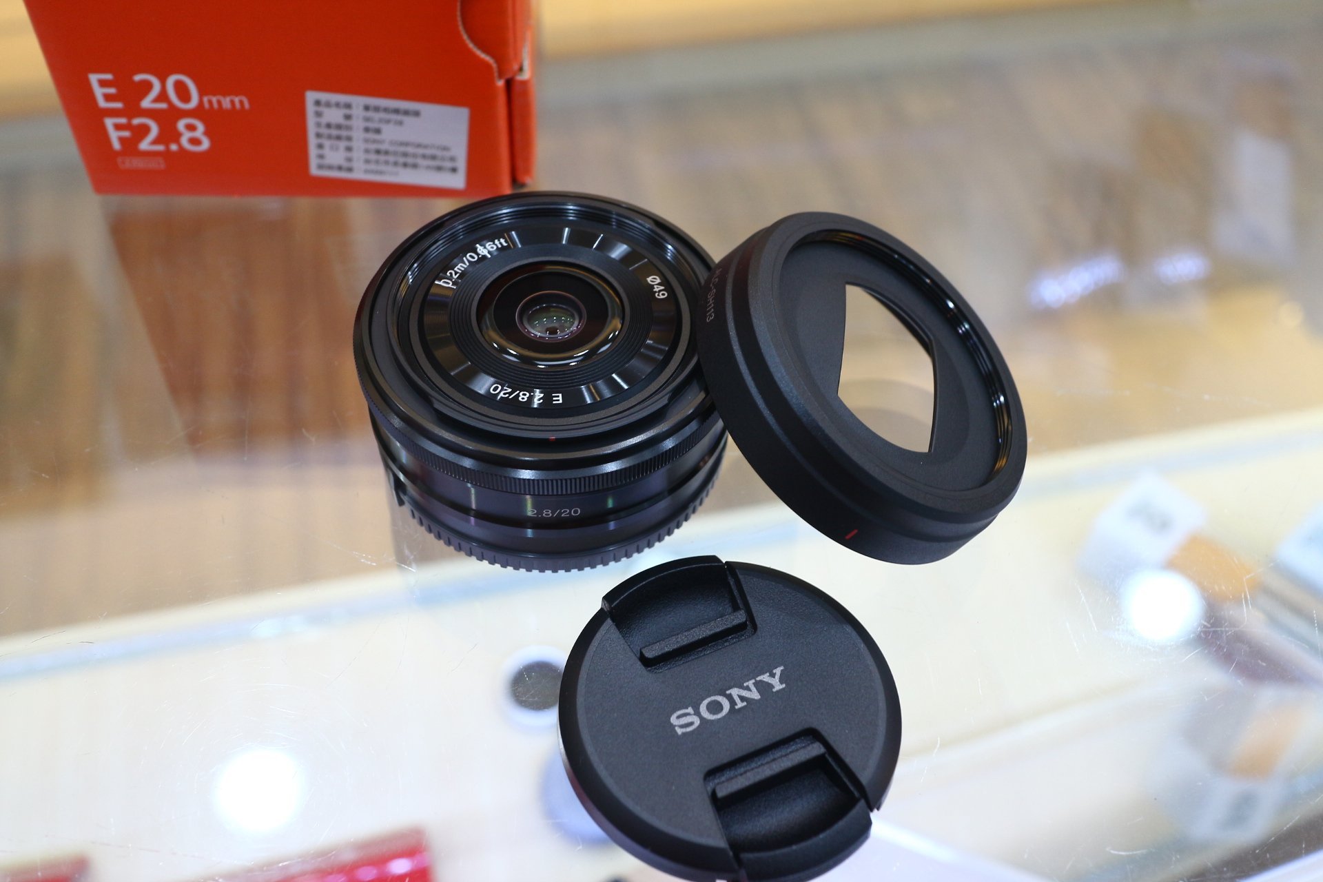 SONY E 20mm F2.8 SEL20F28-