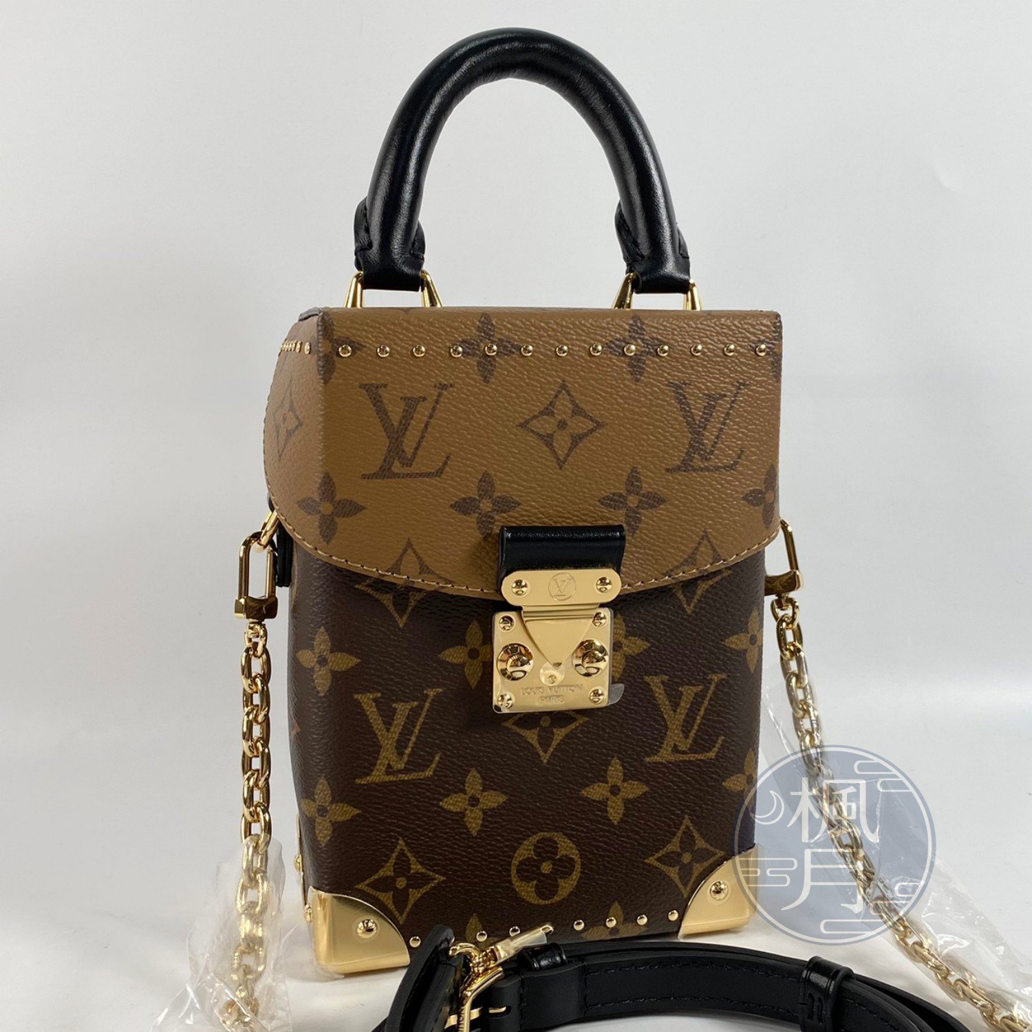 Shop Louis Vuitton MONOGRAM Monogram Leather Logo Bags (M82465) by