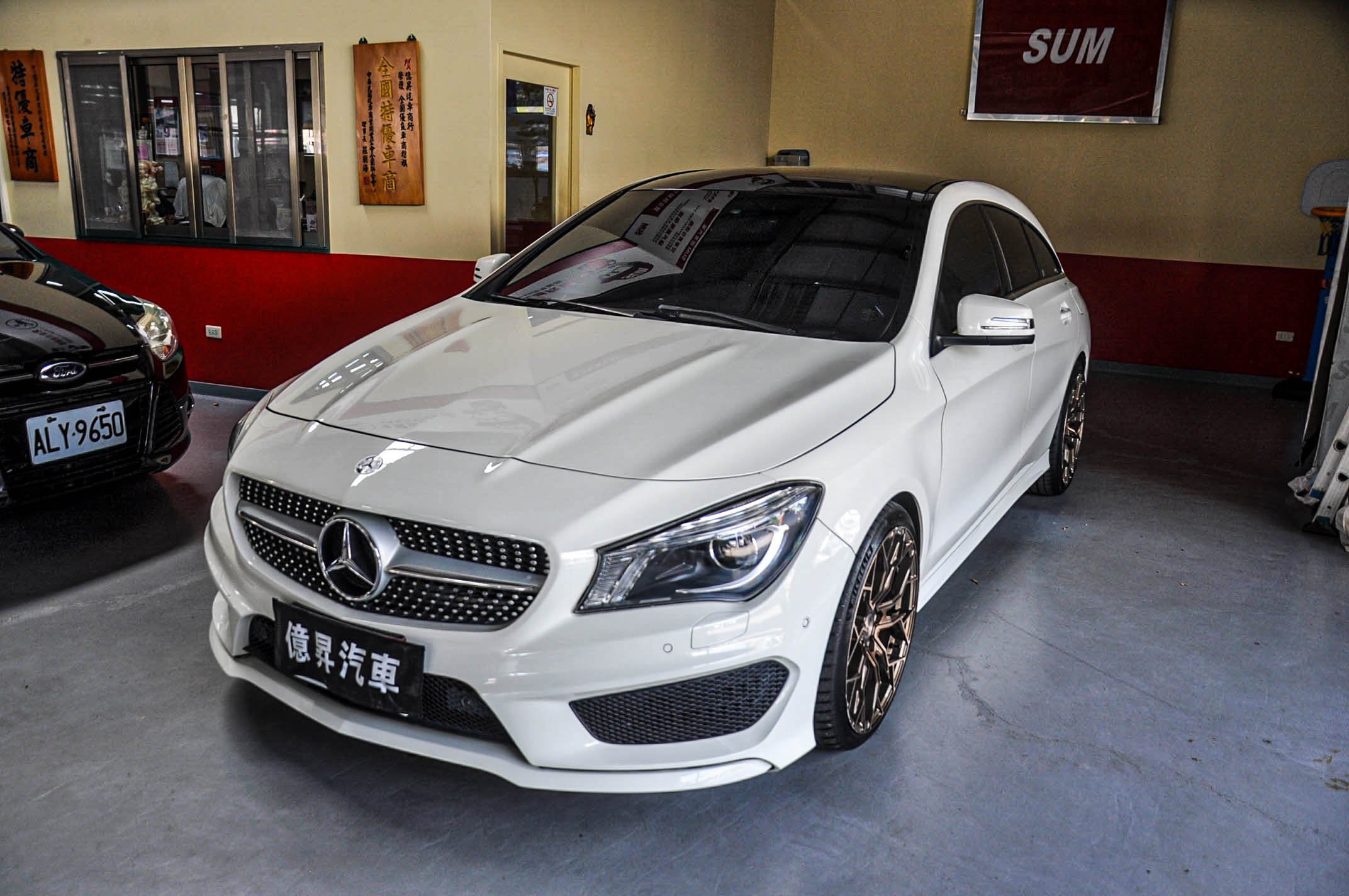 2015 M-Benz 賓士 Cla-class