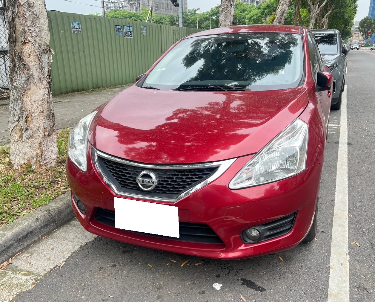 2016 Nissan 日產 Tiida 5d