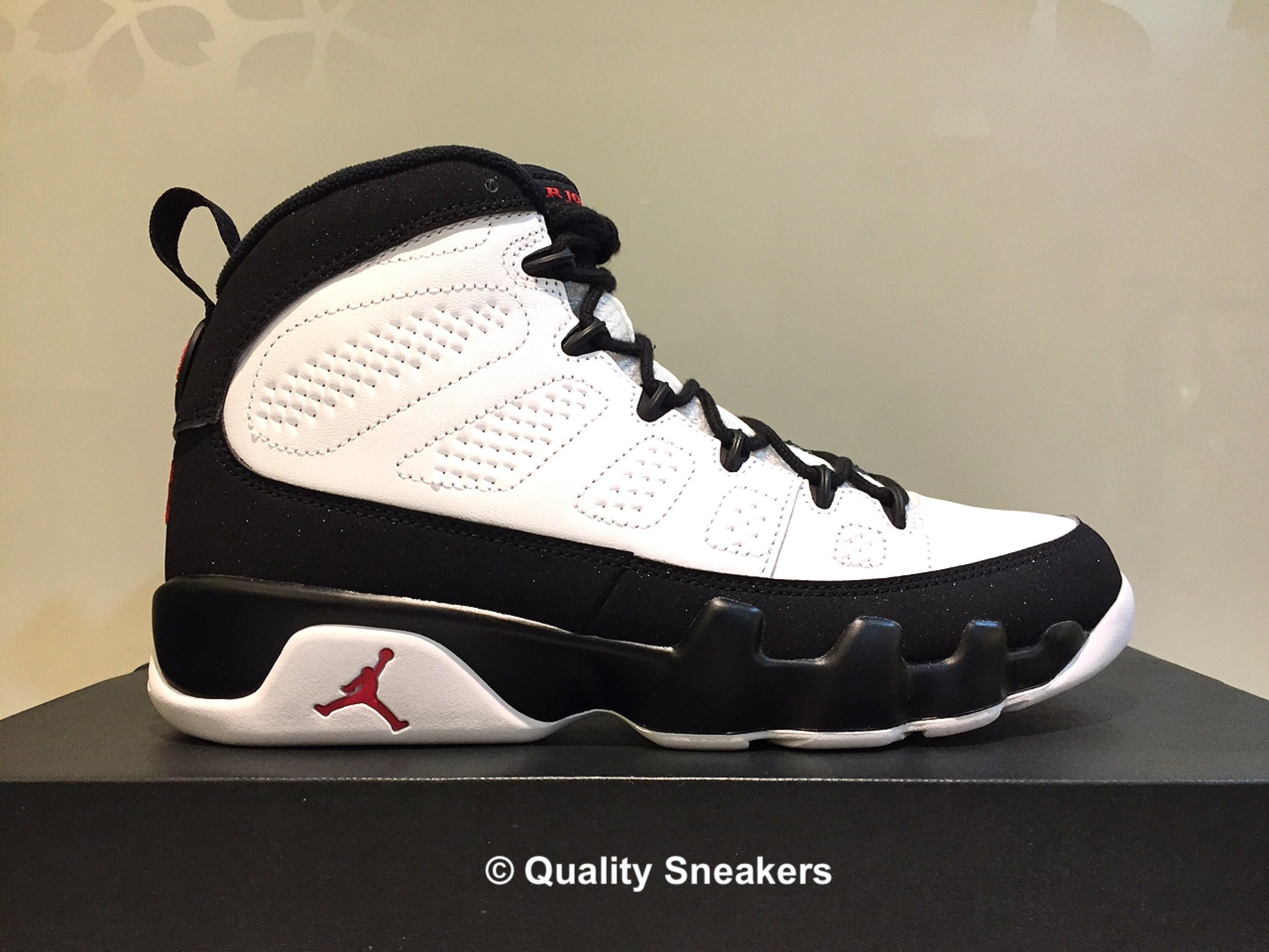 現貨 - Jordan 9 Retro Space Jam OG 黑白 白黑紅 怪物奇兵 302370 112