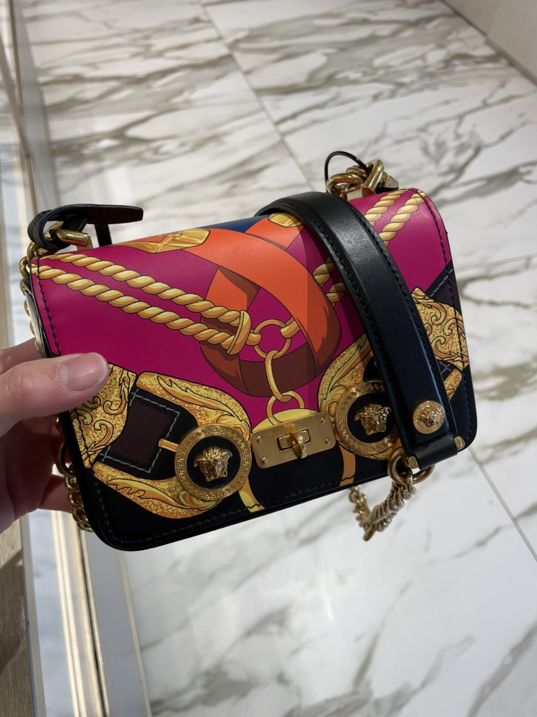 タグ付き♡GIANNI VERSACE レオパード リュック 太陽神 買物