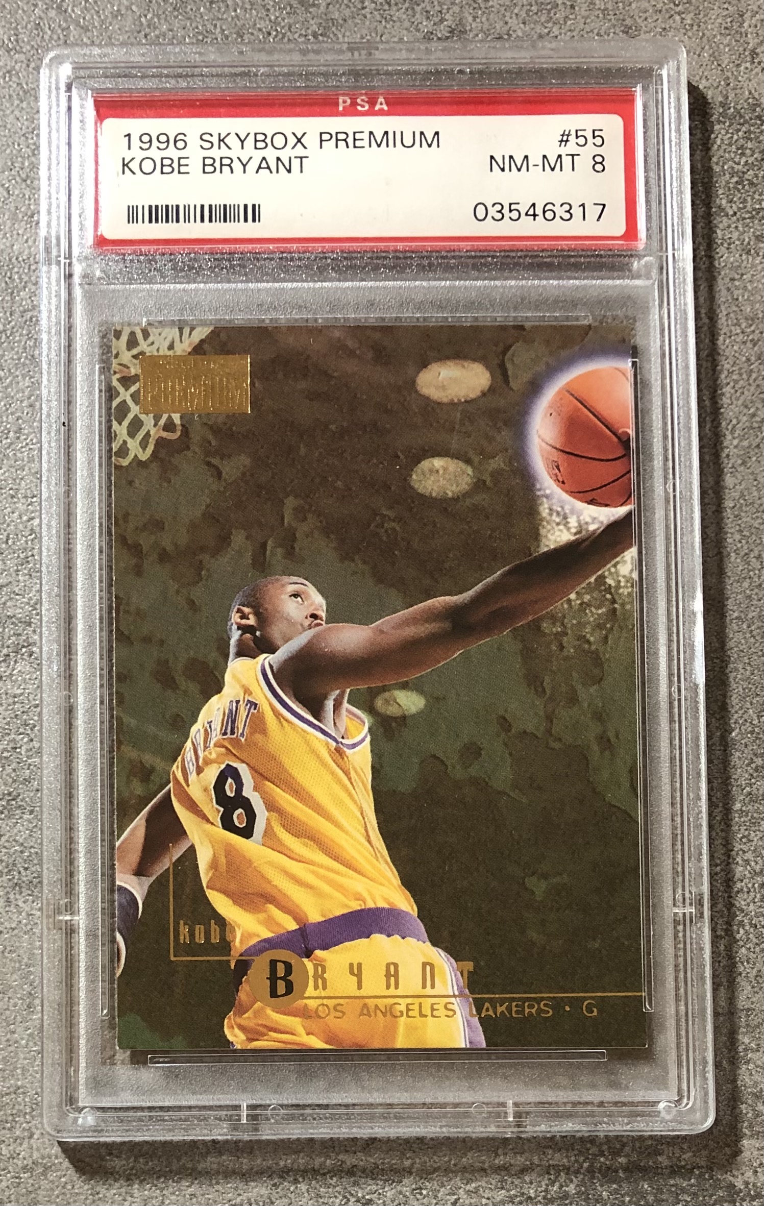 1996 Skybox Premium #55 Kobe Bryant RC PSA 8 柯比新人年球員卡籃球