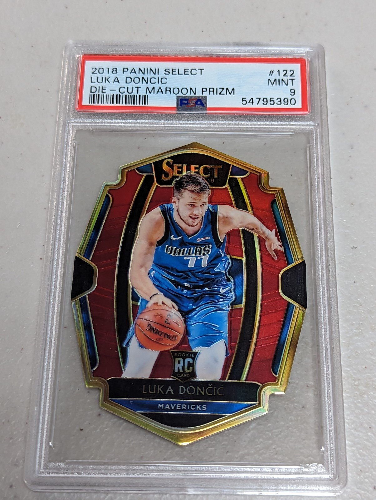 175枚限定」PSA9 Luka Doncic Premier Level Die-cut Maroon Prizm