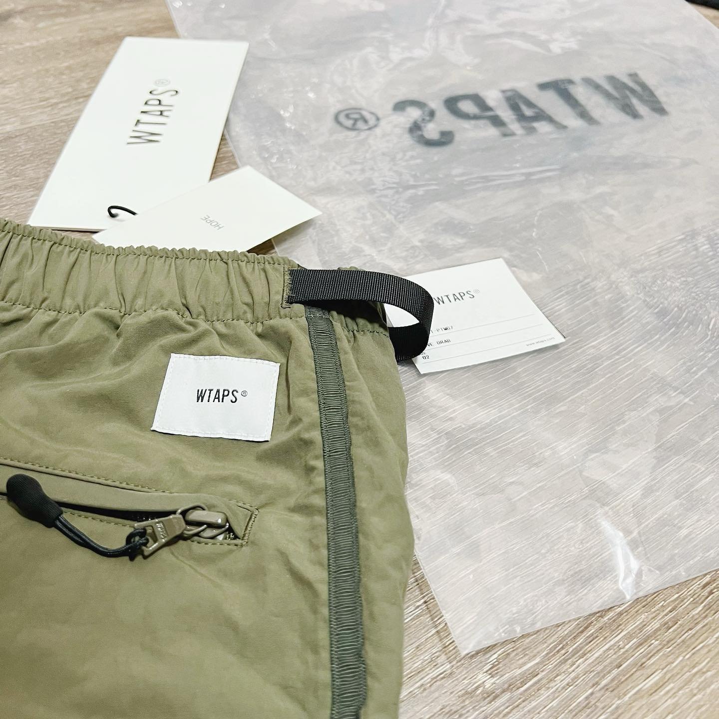 希望商店】【✓寄賣商品】WTAPS TRACKS SHORTS NYLON. TUSSAH 22SS