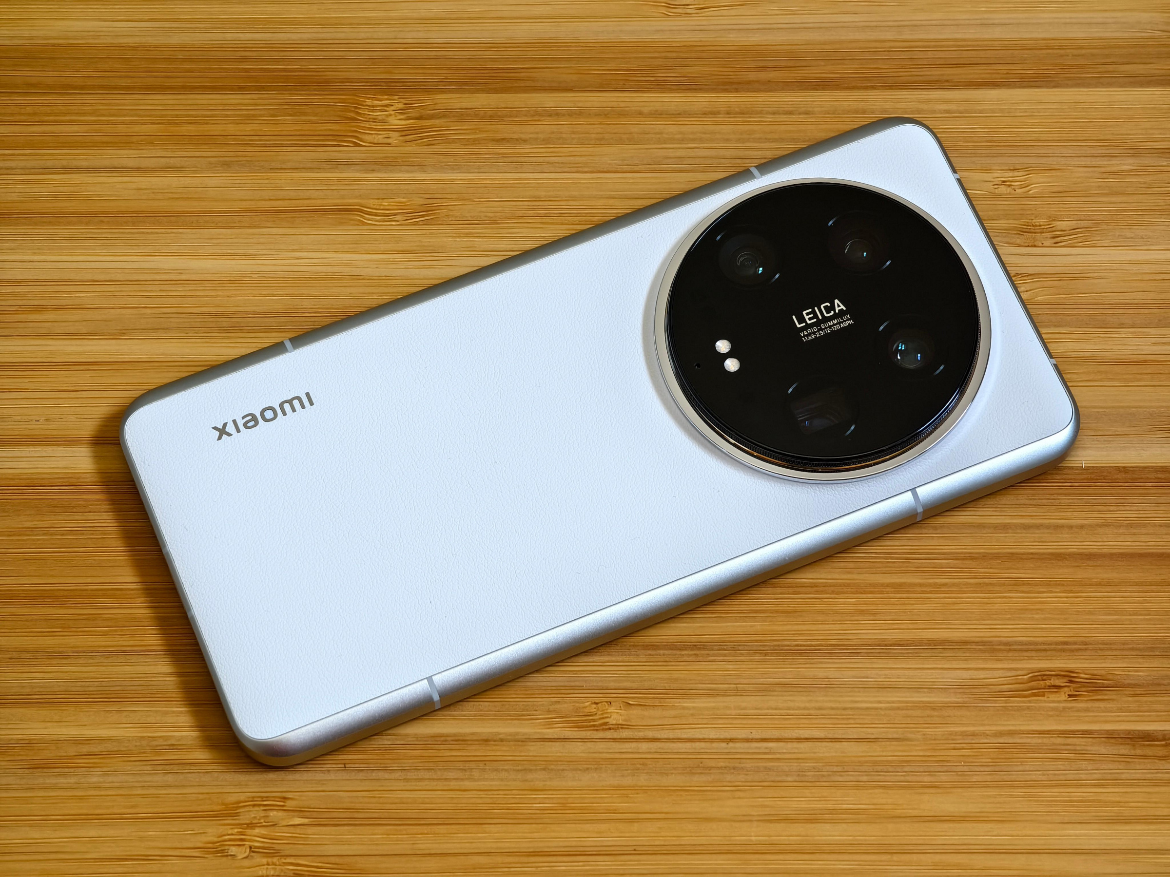 小米 Xiaomi 14 Ultra 5G 6.73吋 16G/512G/8 Gen 3 徠卡 照相手機 白色 極新 加碼送攝影套裝組+濾鏡【特賣29750元】